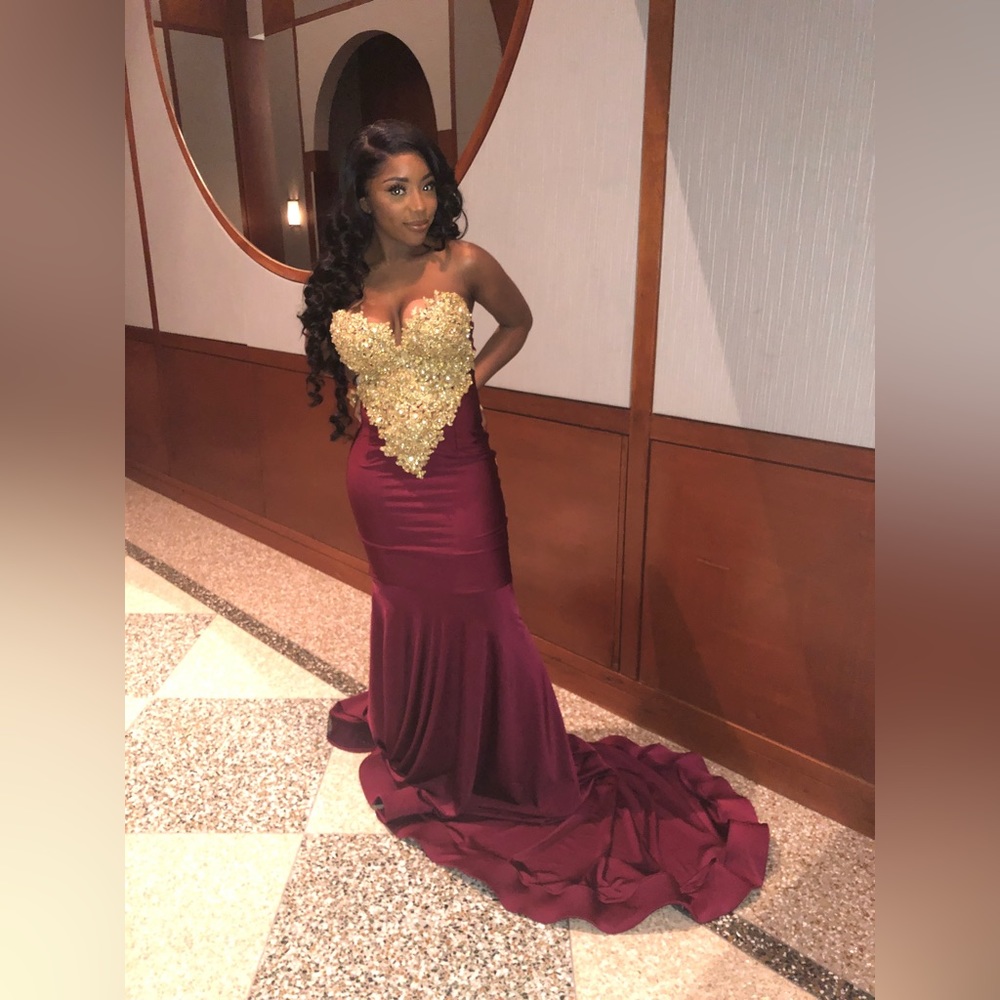 Beautiful Prom Dress For Less! - Picture 2 of 5